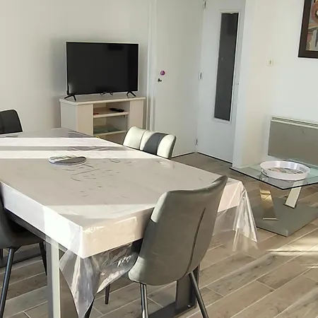 Centre Jean De Monts, 4 Pers, Proche Plage - Fr-1-323-447 Apartamento